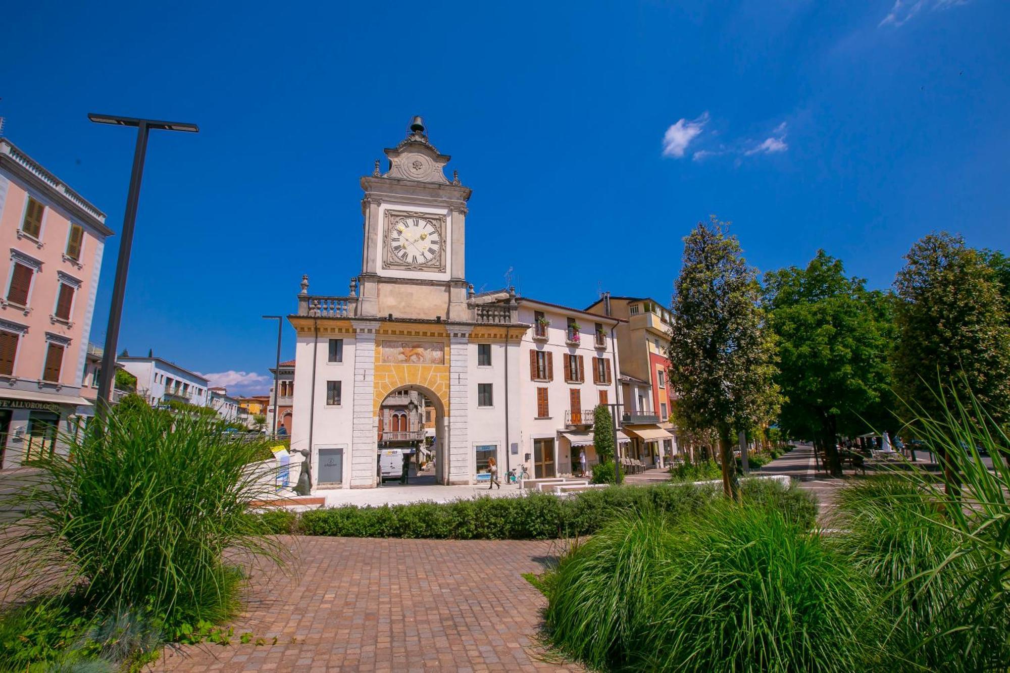 Appartamento Casa Laura Salò 200mt from Garda lake Esterno foto